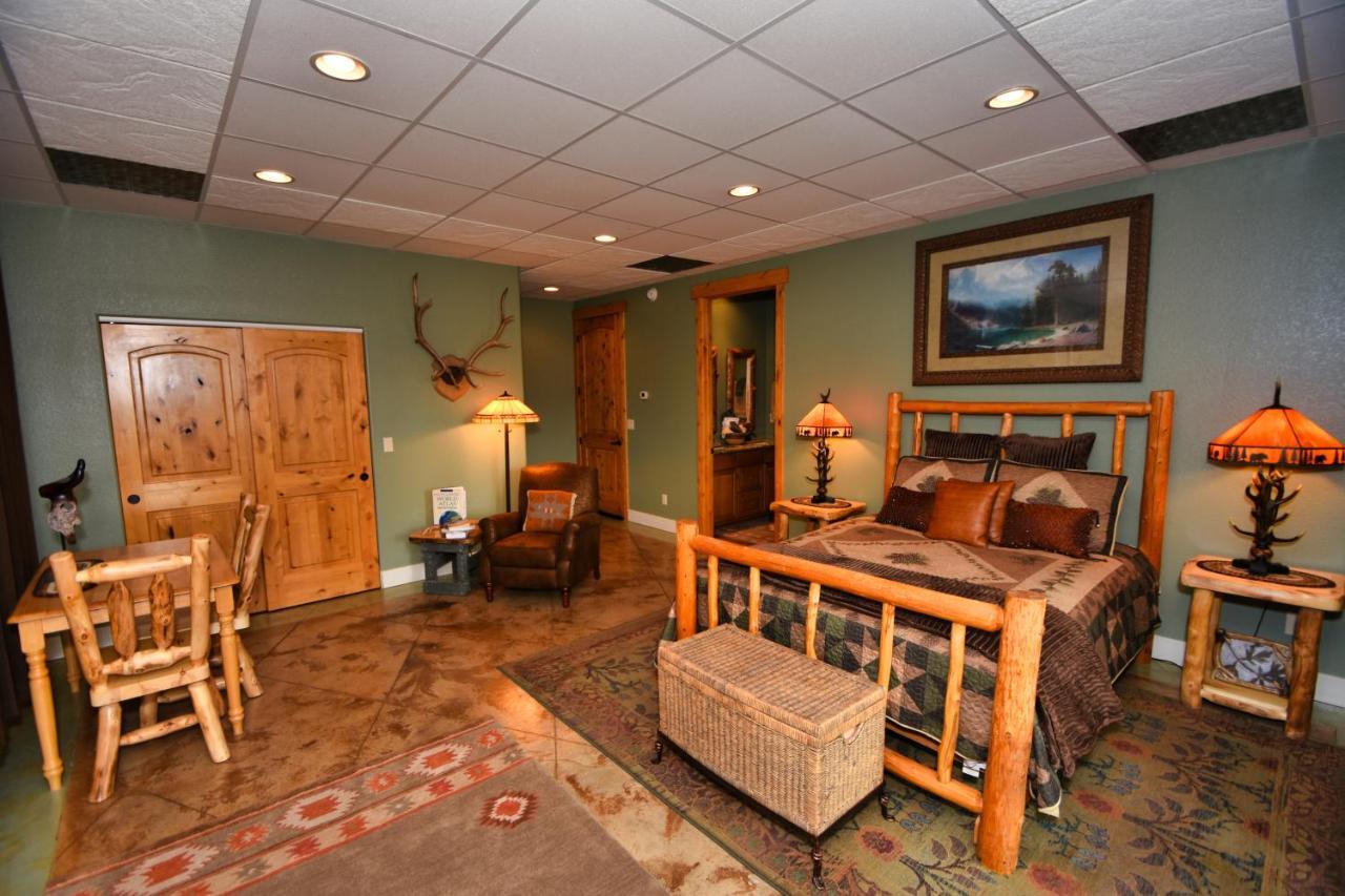 Rampart Range Resort Woodland Park Bagian luar foto